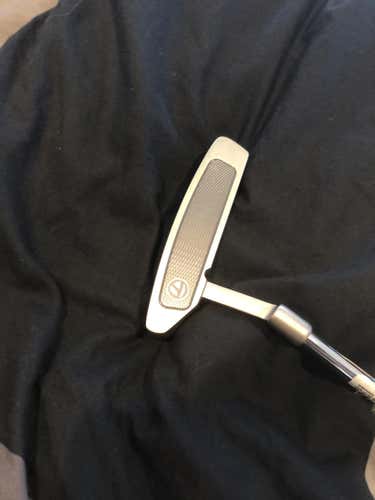 Used TaylorMade Right Handed OS Daytona 12 Putter