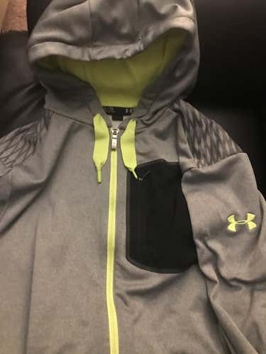 Under Armour Zip Up Sweatshirt size XL