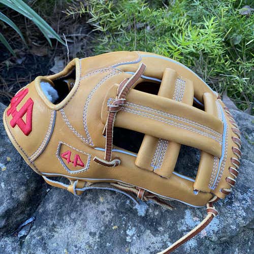 44 Pro Signiture Series 11.5" Baseball Glove - No Name Embroidered