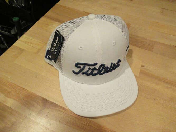 SAVE $$$   BRAND NEW TITLEIST JUNIOR FLAT BILL MESH BACK GOLF HAT WHITE