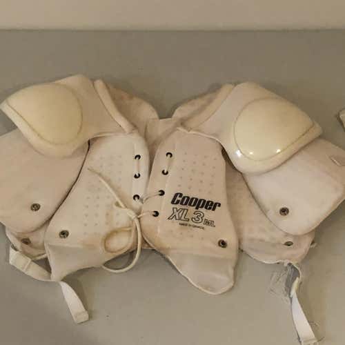 Vintage Rare Cooper XL3 ML Senior Shoulder Pads