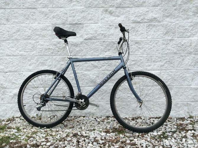 Raleigh SC-30 Hybrid Bike!~22" Frame~21 Speed~Made in USA~Shimano~