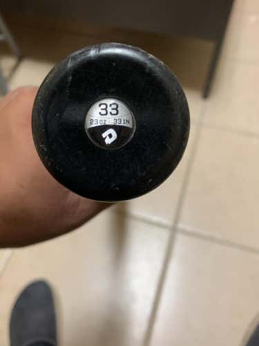 White Used High School/College 2018 DeMarini Composite CFX Bat (-10) 23 oz 33"