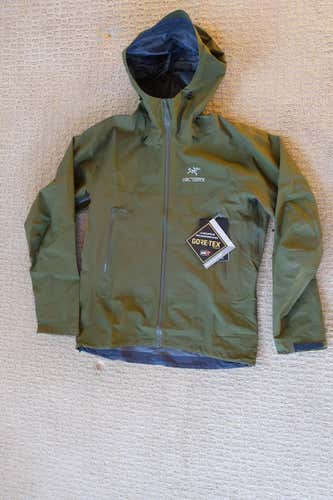 Men's New Arc'teryx Beta SL GoreTex Hybrid Jacket - Large - Rare Bushwhack Color - NWT