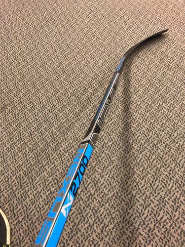 New Left Handed Nexus n2700 Mid  Hockey Stick