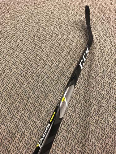 New Left Handed Tacks 9060   Hockey Stick
