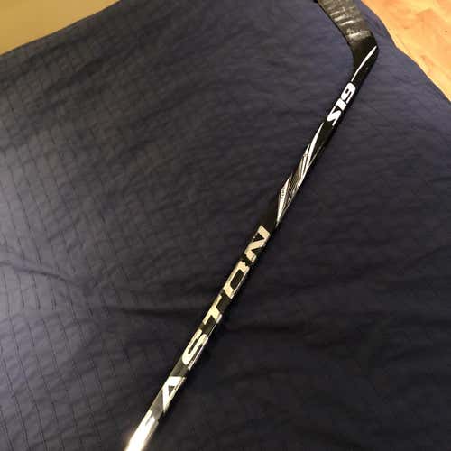 Used S19 Hockey Stick Heel Pro Stock
