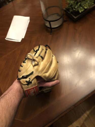 Used Rawlings Right Handed Pro Preferred Baseball Glove 11.5"