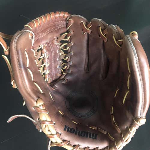 Used Right Handed WB1150 11.5" Baseball Glove