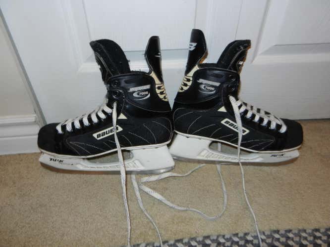 WOW.... Bauer Supreme 7000 The real deal Size 8.5 D