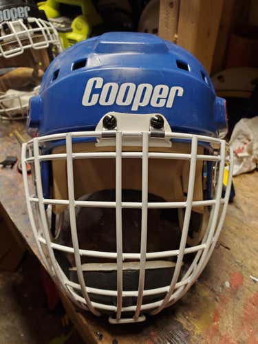 Used Senior Cooper Goalie Mask