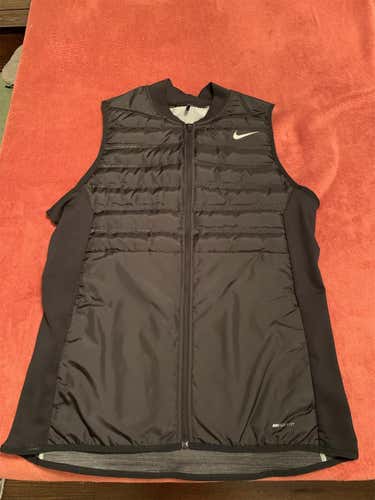 *MAKE OFFER* Brand New Nike Golf Vest Size L