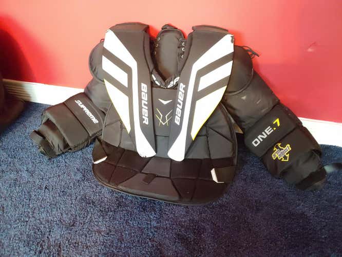 Senior Extra Large Bauer One.9 Goalie Chest Protector