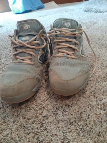 Blue Used Adult Men's 9.5 (Women's 10.5) Metal Cleats New Balance Low Cut