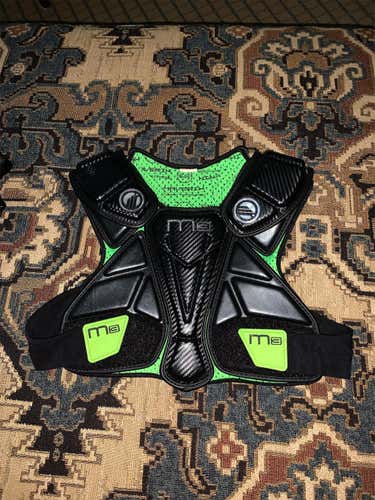 Used 5 Times!! - Large Maverik M3 Speed Pad Shoulder Pads
