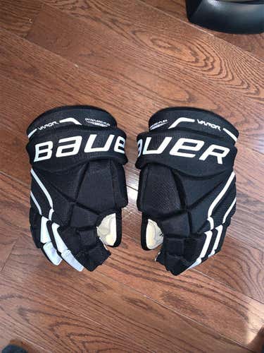Black Barely Used Bauer Vapor X60 13" Gloves