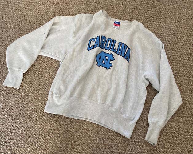Adult Extra Large Reverse Weave UNC Champion Sweatshirt
