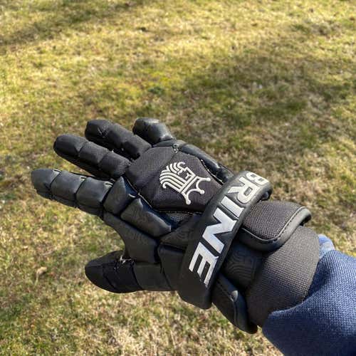 Brine King Superlight II Lacrosse Gloves
