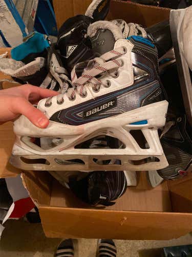 Senior Bauer Reactor 9000   Size 6.5 Hockey Goalie Skates