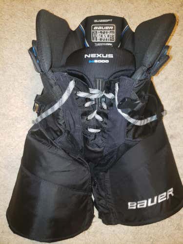 Black Used Senior Medium Bauer NEXUS 9000 Hockey Pants