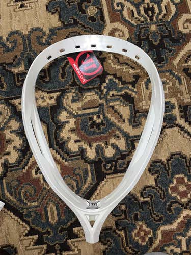 New Unstrung Nemesis Lyte Goalie Head