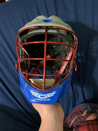 Grey Cascade R Check desc.