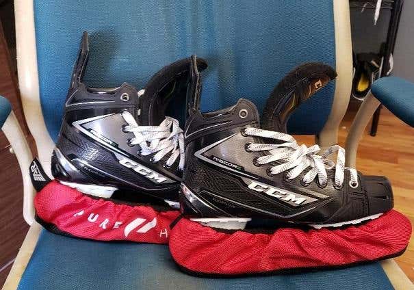 Junior Used CCM Rib Cor 80k Hockey Skates D&R (Regular) Size 5.5