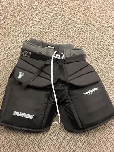 Black Senior Medium Vaughn Velocity VE8 Pro  Hockey Goalie Pants