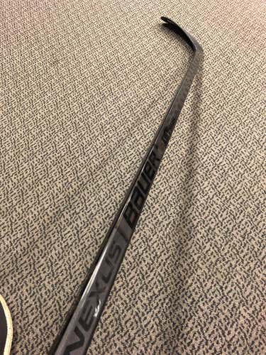 Bauer NewRight Handed Nexus 2N Pro Toe  Hockey Stick SHADOW SERIES