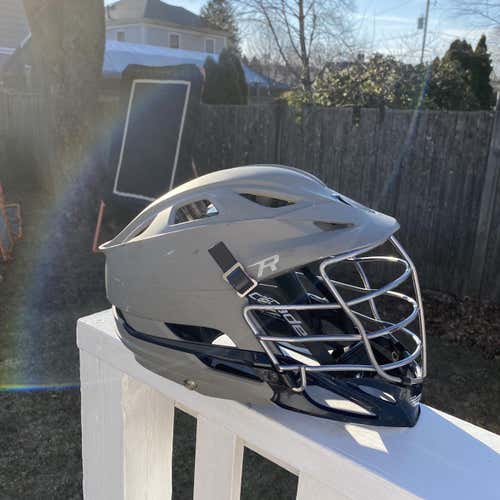 Matte Gray And Navy Chin Cascade R Helmet