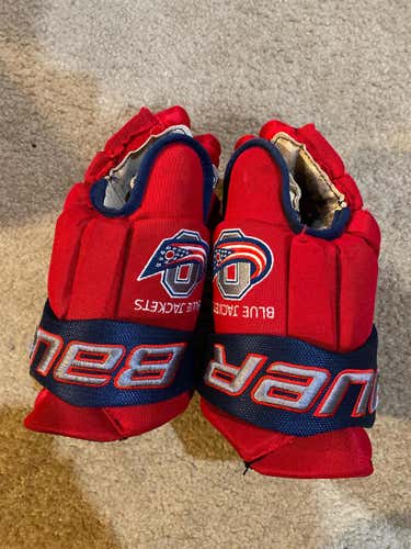 Red Used Bauer 37.5 14"  Gloves