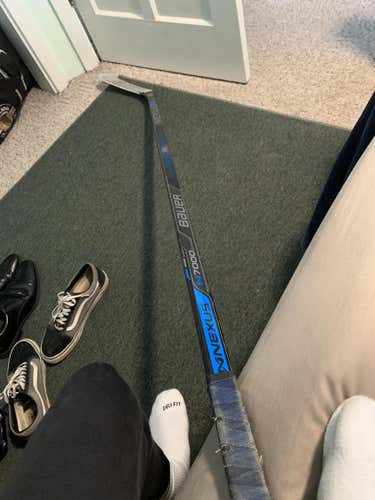 Senior Used Bauer Left Handed Nexus 7000 Hockey Stick Mid
