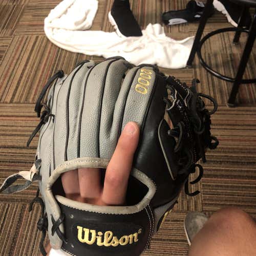 Black Used Infield 11.5" Baseball Glove