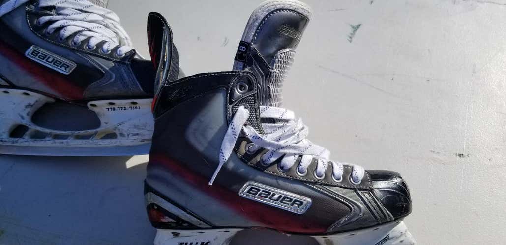 Senior Used Bauer Vapor X6.0 Hockey Skates Size 8.5