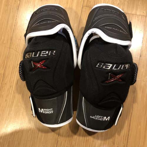 Senior Medium Bauer Vapor 1X Pro Stock Elbow Pads