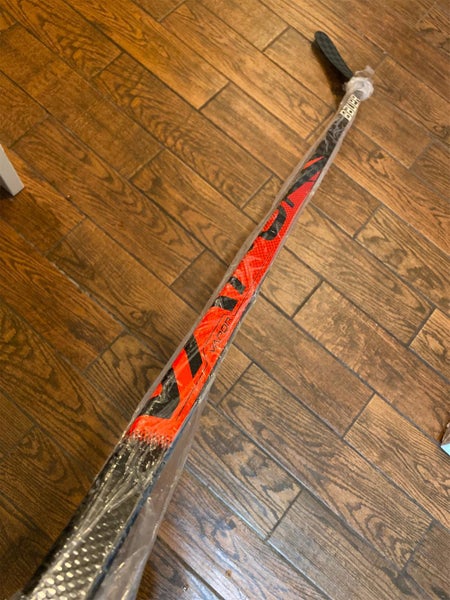 New Left Handed Vapor ADV Fly Lite P92 Max Pro Stock Hockey Stick