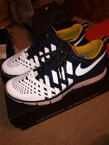 Naval Academy Navy Midshipmen Army/Navy Game Men's 12.5 Nike Shoes