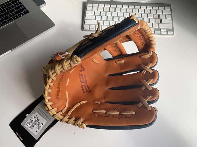 New Right Handed AB2 11.75" Baseball Glove