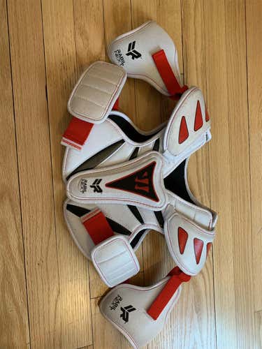 Used Youth  Warrior Rabil Next Shoulder Pads
