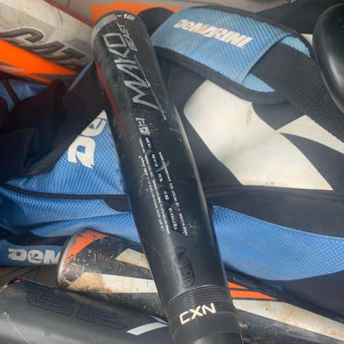 Used 2017 Composite Mako Beast (-12) 16 oz 28" Bat