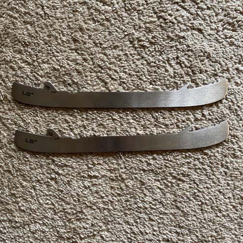 New Bauer LS4 246 Light Speed Steel Blade Insert Size 5