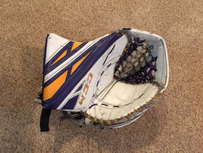 CCM Regular Extreme Flex 4 Eflex4 Glove Catcher Pro Palm Mankato State Restrung!