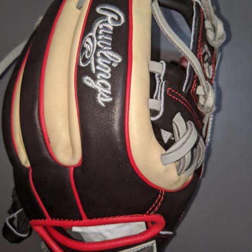 New Right Handed Heart of the Hide 11.5" Baseball Glove
