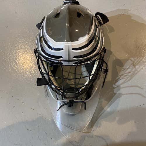 Black Junior Bauer Goalie Mask