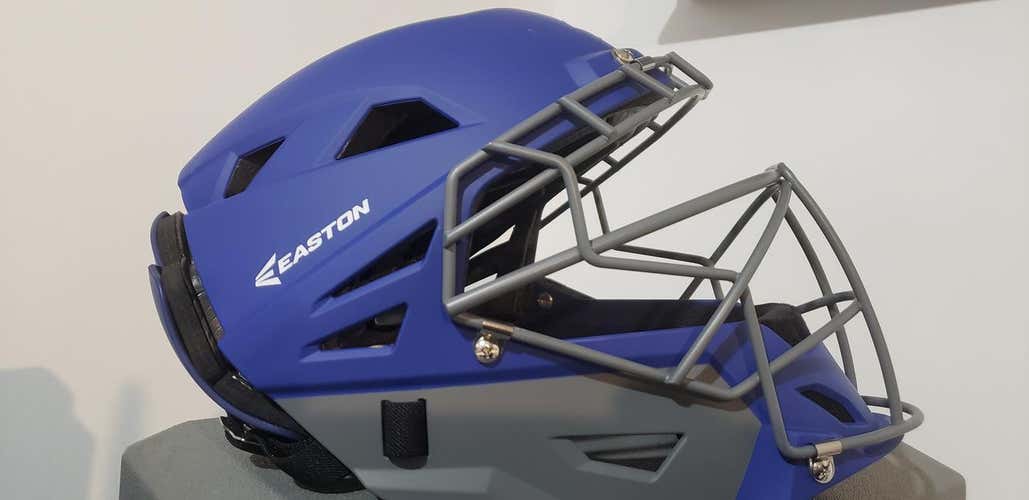 New  Easton M10 Catcher's Helmet Royal/Gray SM