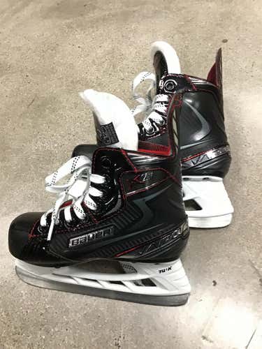 Bauer Vapor X2.7 Youth Size 12 Hockey Skates