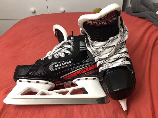 Junior Bauer Vapor X2.9 D&R (Regular)  Size 5.5 Goalie Skates
