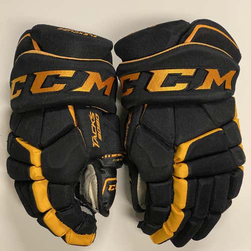 Yellow Used CCM Tacks 9080 14"  Gloves
