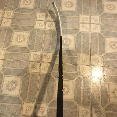 CCM Senior Right Handed Tacks 3052  Hockey Stick