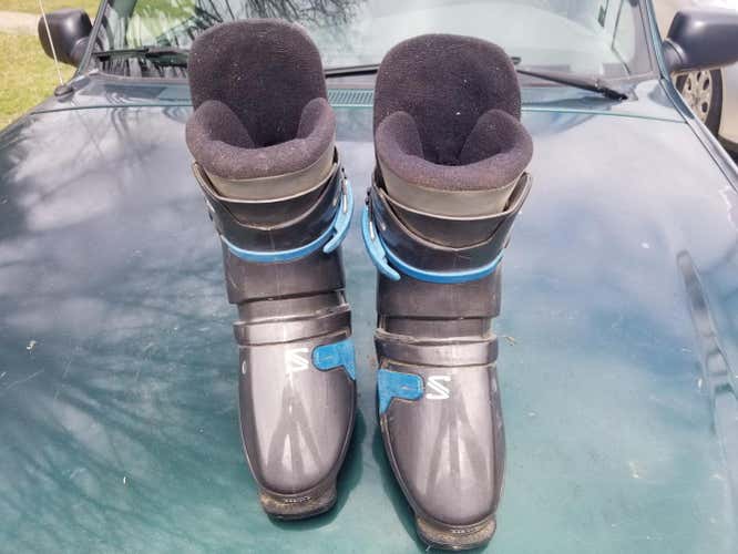 New Salomon Ski Boots